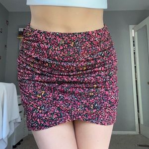 Leith size medium floral mini skirt!